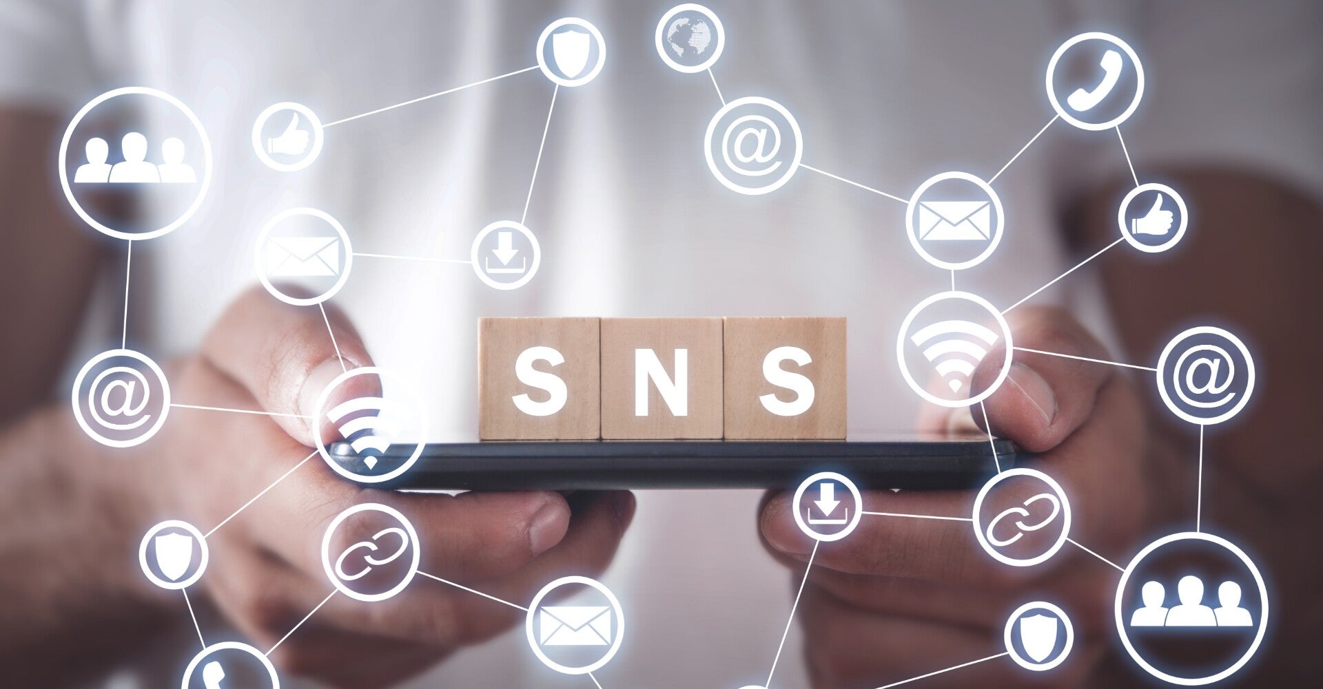 歯科医院としてSNSで情報発信をする必要があるか？を考える