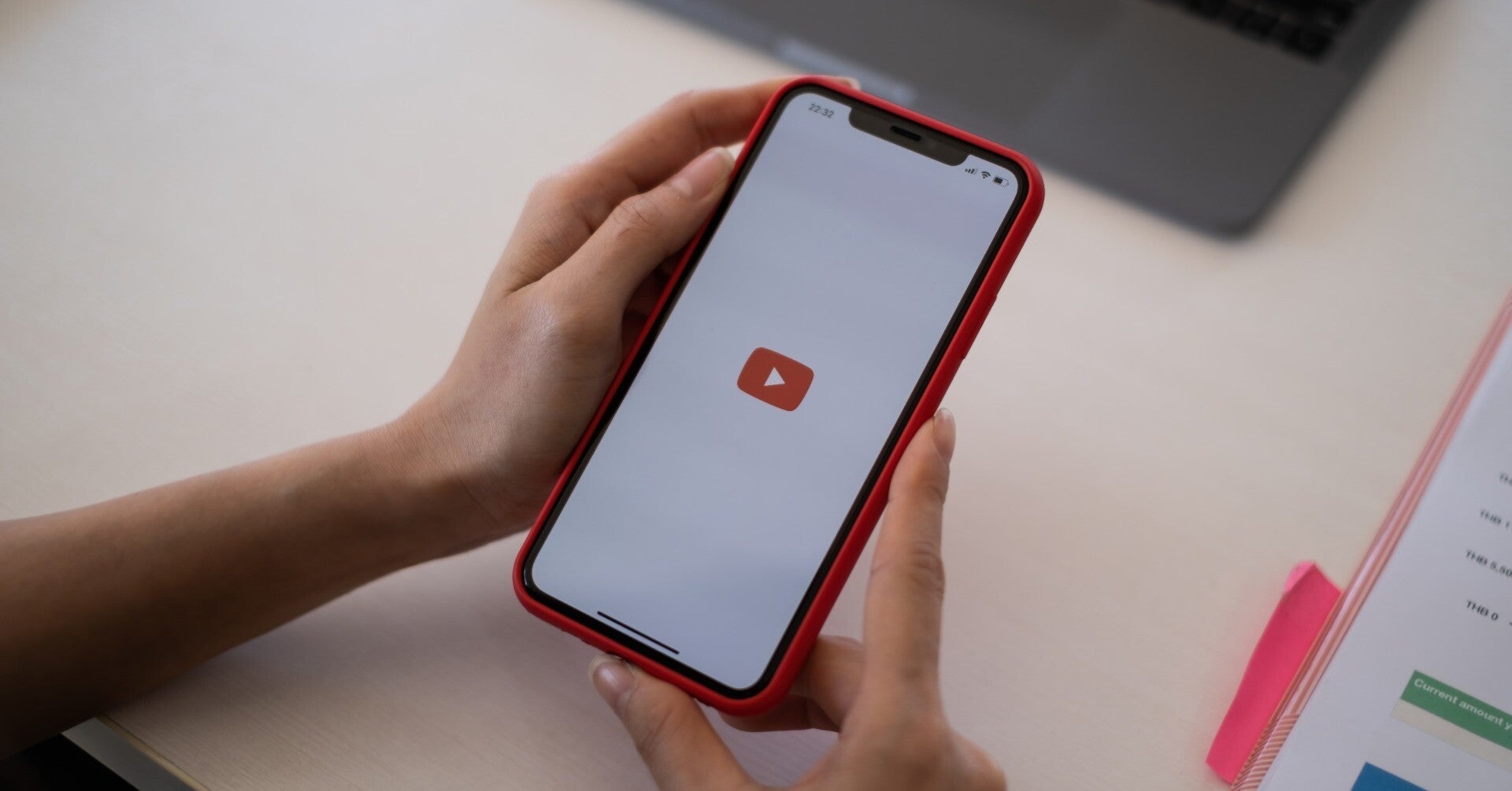 YouTubeに歯科医院の広告を出すには？